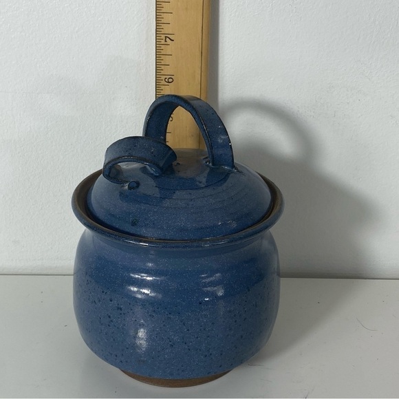 HANDMADE Wheel Thrown Pottery Jar with Lid Blue with White Design - Picture 8 of 13